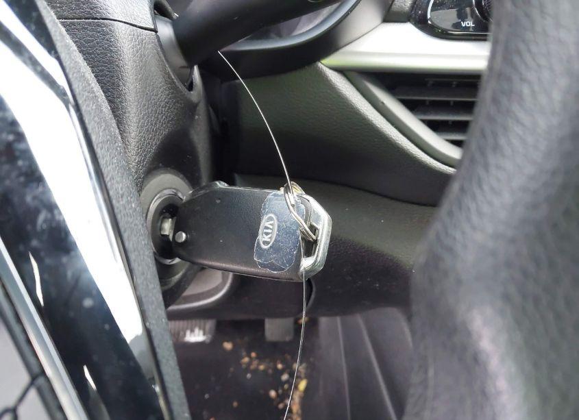 Photo 11 of 2019 Kia Forte LXS (VIN 3KPF24AD9KE077232)