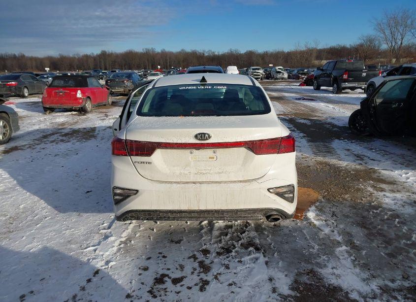 Photo 16 of 2019 Kia Forte LXS (VIN 3KPF24AD9KE077232)