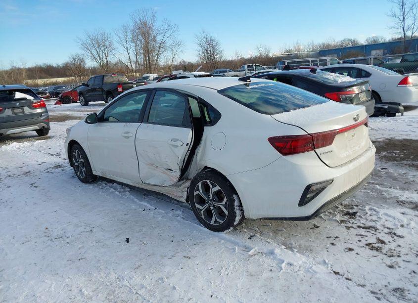 Photo 3 of 2019 Kia Forte LXS (VIN 3KPF24AD9KE077232)