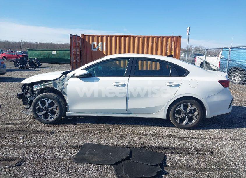 Photo 15 of 2019 Kia Forte LXS (VIN 3KPF24AD9KE095228)