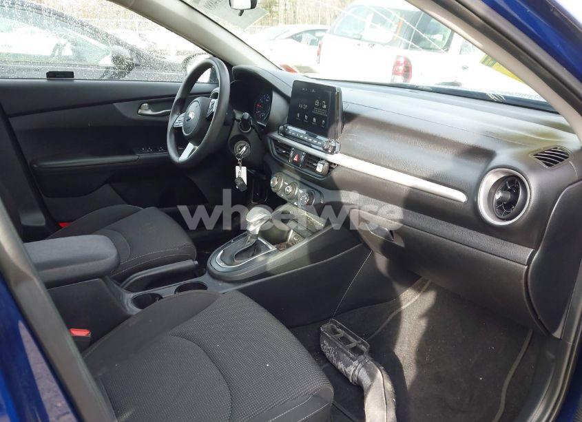 Photo 5 of 2020 Kia Forte LXS (VIN 3KPF24AD9LE161097)