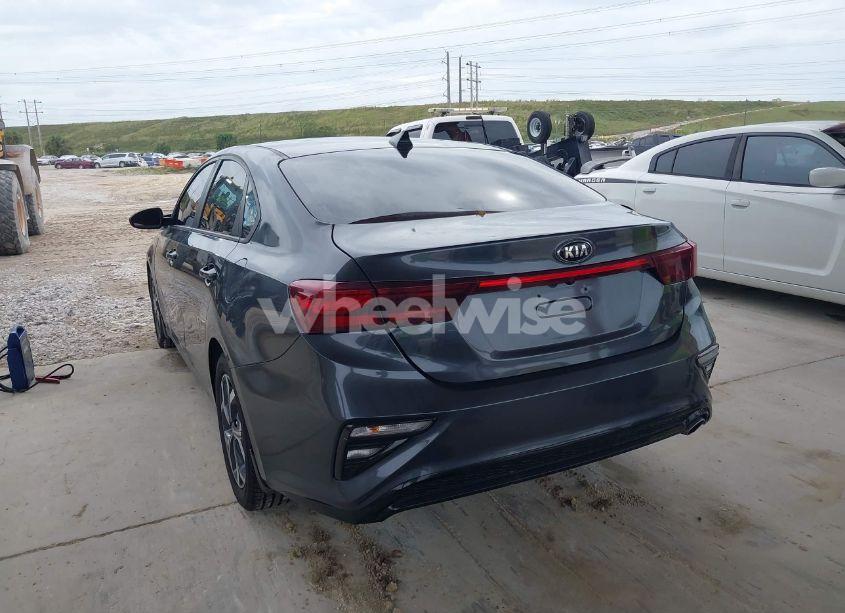 Photo 3 of 2020 Kia Forte LXS (VIN 3KPF24AD9LE170902)
