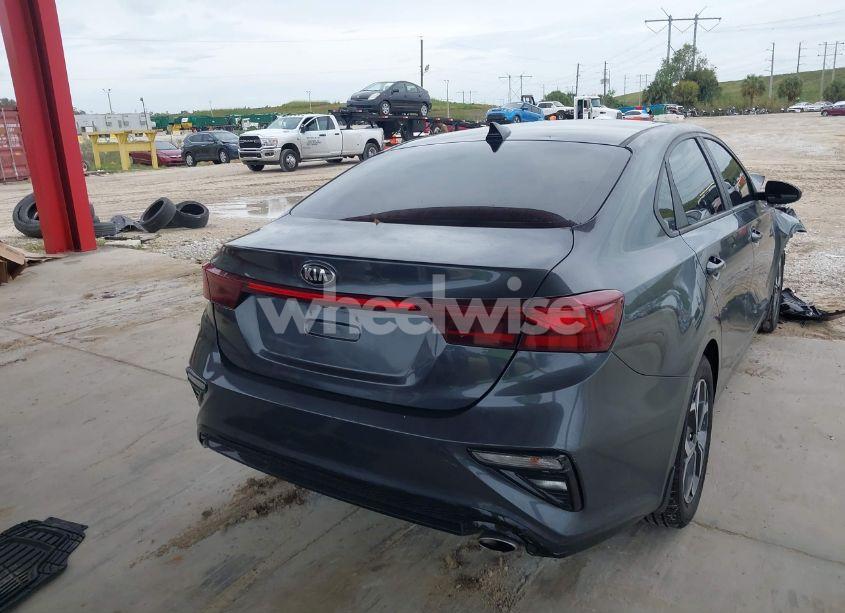 Photo 4 of 2020 Kia Forte LXS (VIN 3KPF24AD9LE170902)