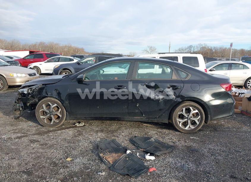 Photo 14 of 2020 Kia Forte LXS (VIN 3KPF24AD9LE197985)