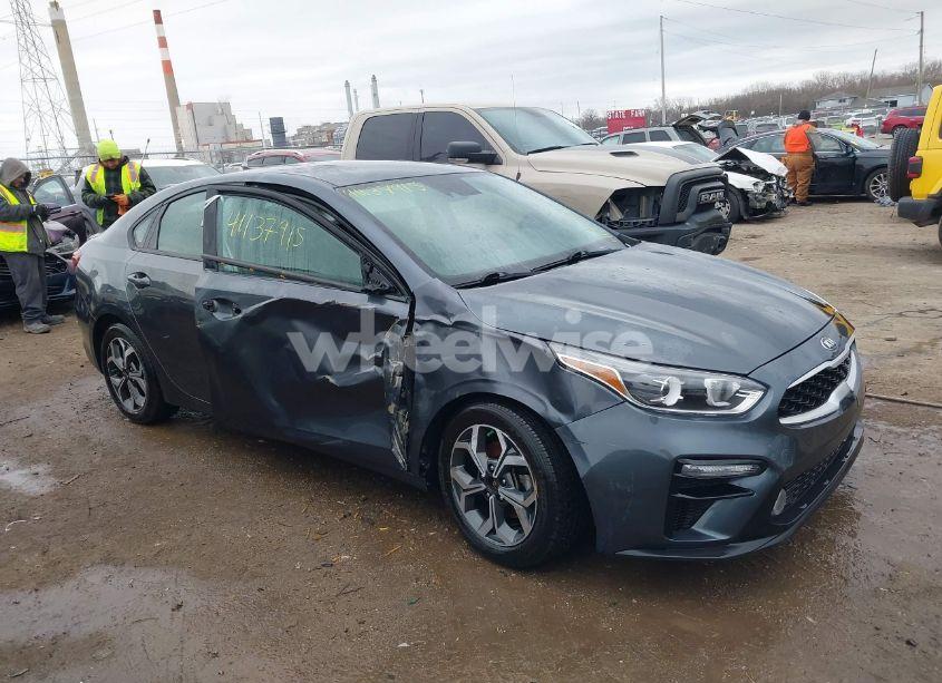 2020 Kia Forte LXS (VIN 3KPF24AD9LE204708) main photo