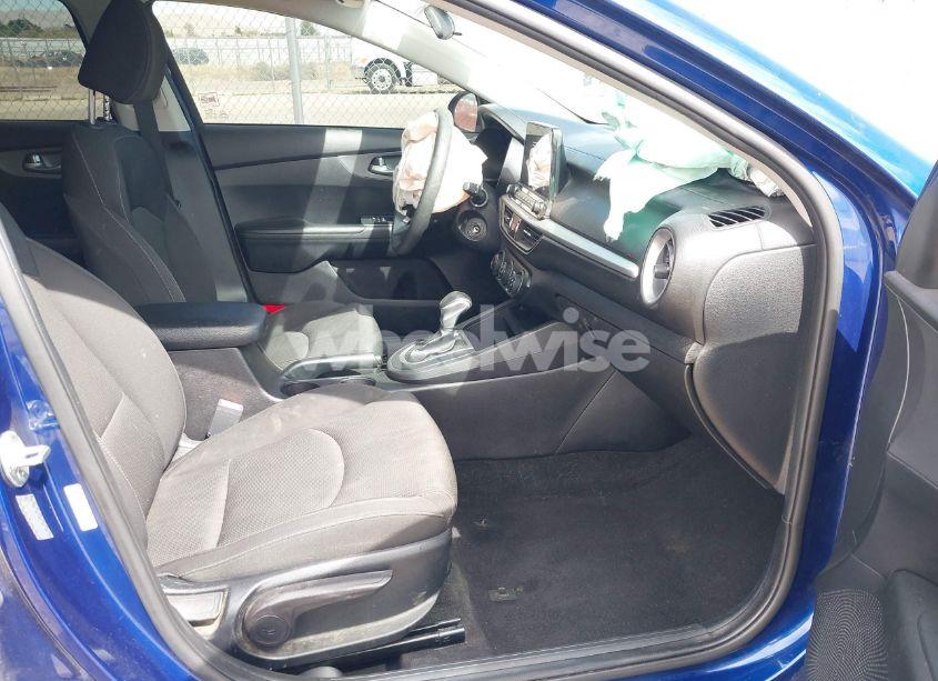 Photo 5 of 2020 Kia Forte LXS (VIN 3KPF24AD9LE204823)