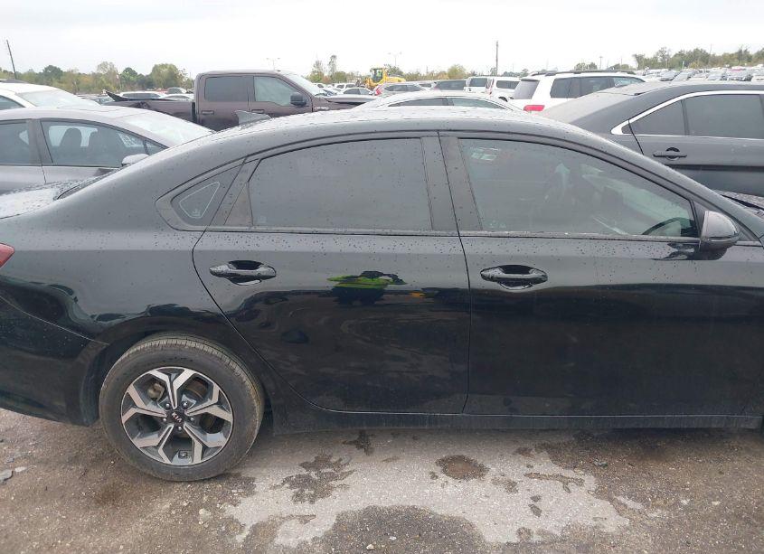 Photo 12 of 2020 Kia Forte LXS (VIN 3KPF24AD9LE215496)