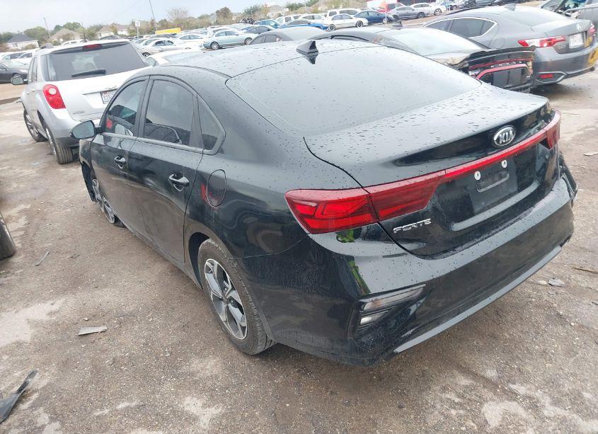 Photo 3 of 2020 Kia Forte LXS (VIN 3KPF24AD9LE215496)