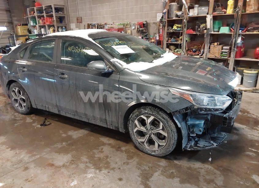 2020 Kia Forte LXS (VIN 3KPF24AD9LE248367) main photo