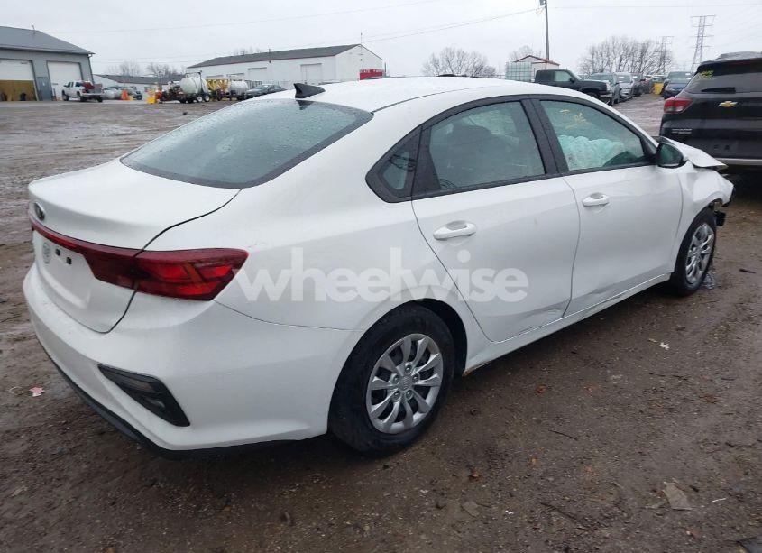 Photo 4 of 2021 Kia Forte FE (VIN 3KPF24AD9ME266451)