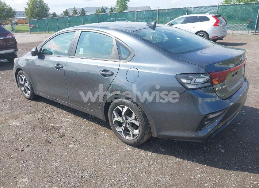 Photo 3 of 2021 Kia Forte LXS (VIN 3KPF24AD9ME274324)