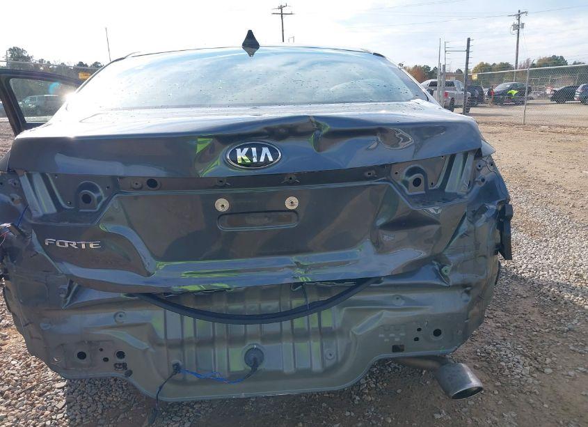 Photo 19 of 2021 Kia Forte LXS (VIN 3KPF24AD9ME284920)