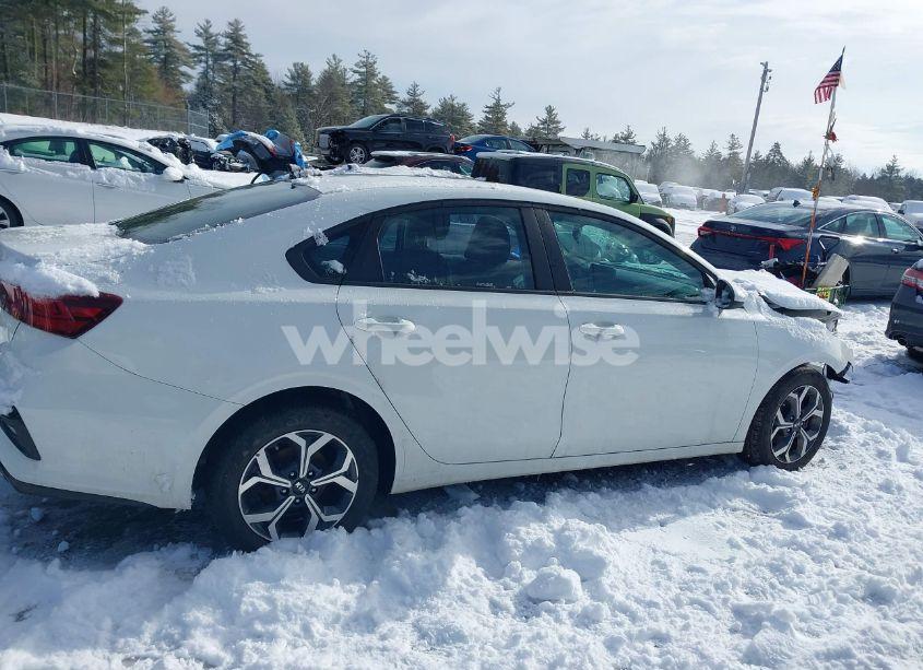 Photo 13 of 2021 Kia Forte LXS (VIN 3KPF24AD9ME292385)