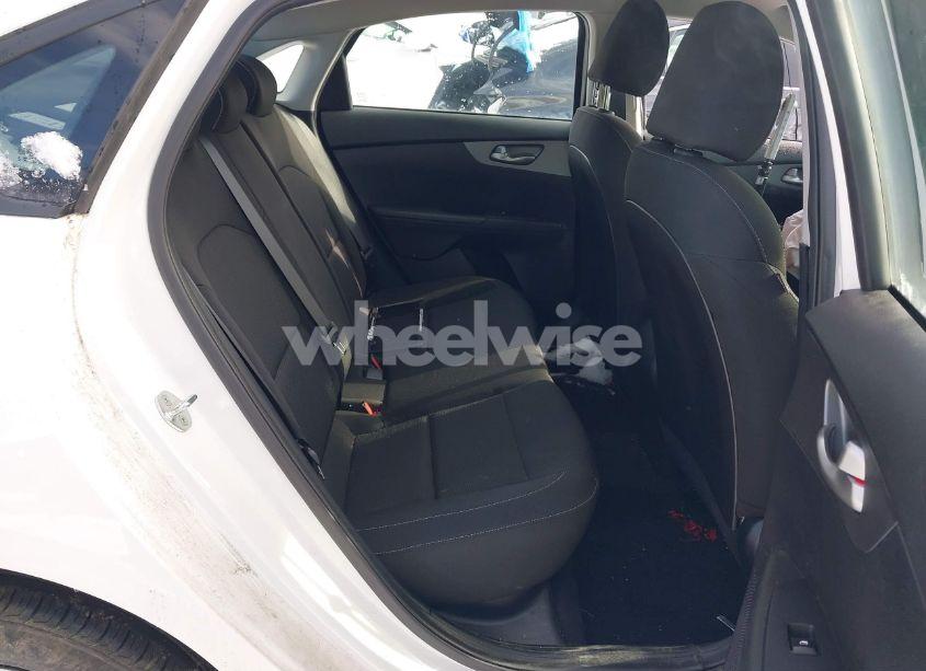 Photo 8 of 2021 Kia Forte LXS (VIN 3KPF24AD9ME292385)