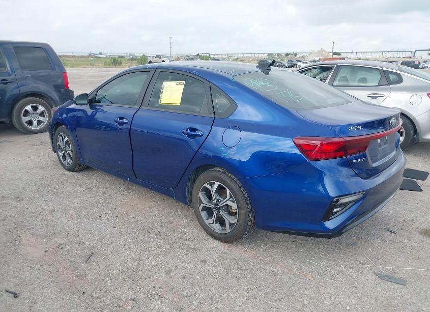 Photo 3 of 2021 Kia Forte LXS (VIN 3KPF24AD9ME295366)