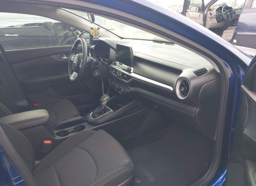 Photo 5 of 2021 Kia Forte LXS (VIN 3KPF24AD9ME295366)