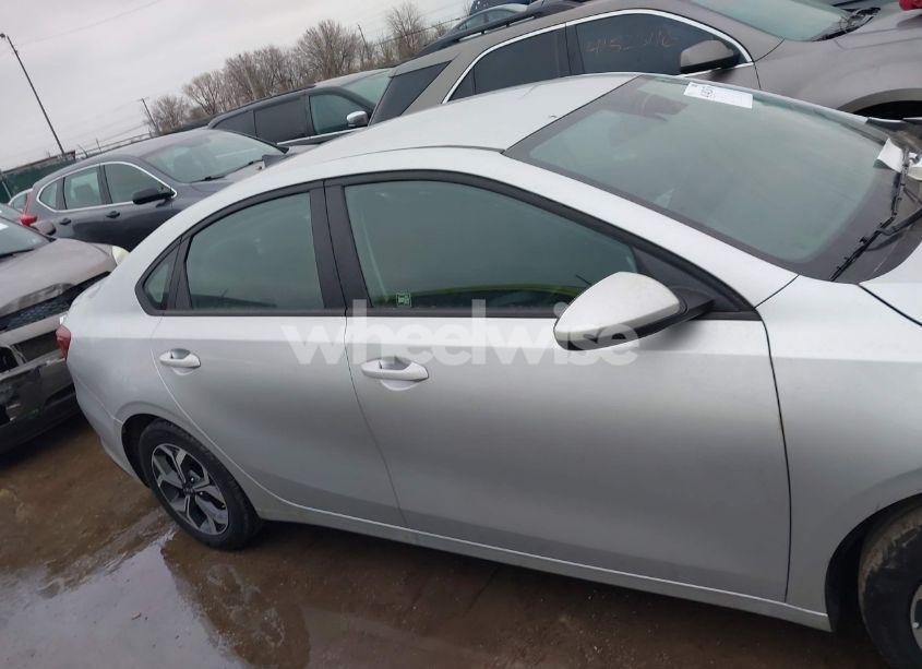 Photo 13 of 2021 Kia Forte LXS (VIN 3KPF24AD9ME300758)