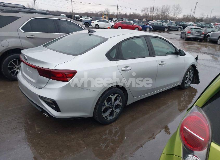 Photo 4 of 2021 Kia Forte LXS (VIN 3KPF24AD9ME300758)