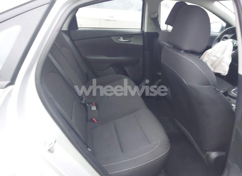 Photo 8 of 2021 Kia Forte LXS (VIN 3KPF24AD9ME300758)