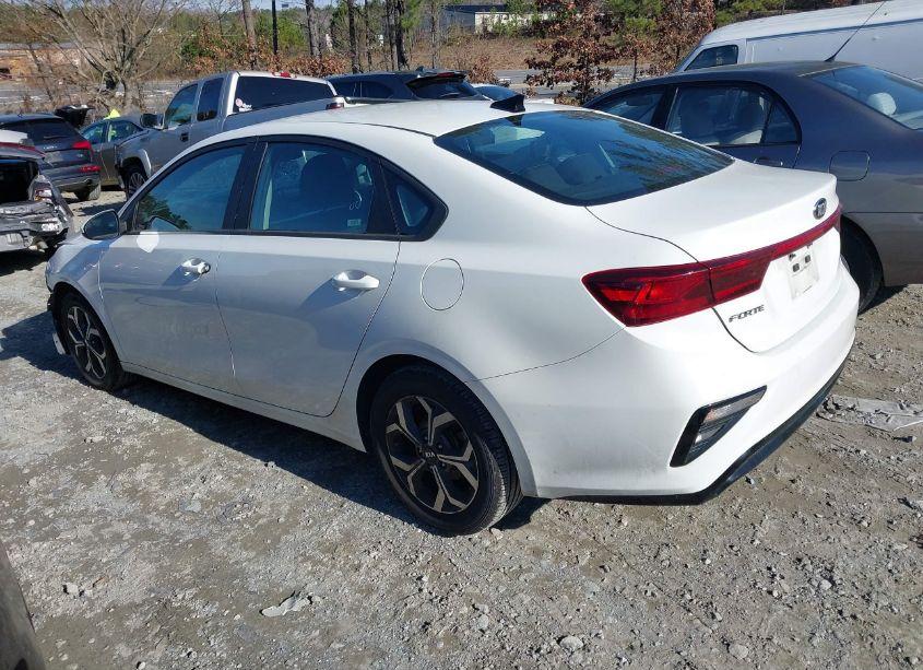 Photo 3 of 2021 Kia Forte LXS (VIN 3KPF24AD9ME311548)