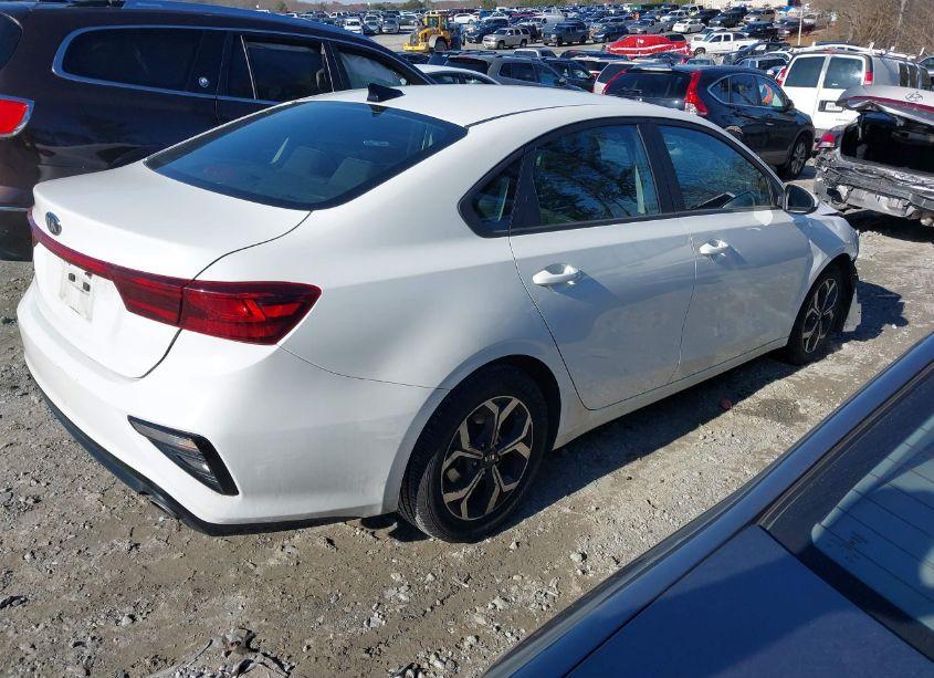 Photo 4 of 2021 Kia Forte LXS (VIN 3KPF24AD9ME311548)