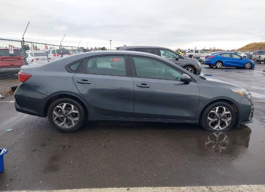 Photo 13 of 2021 Kia Forte LXS (VIN 3KPF24AD9ME311646)