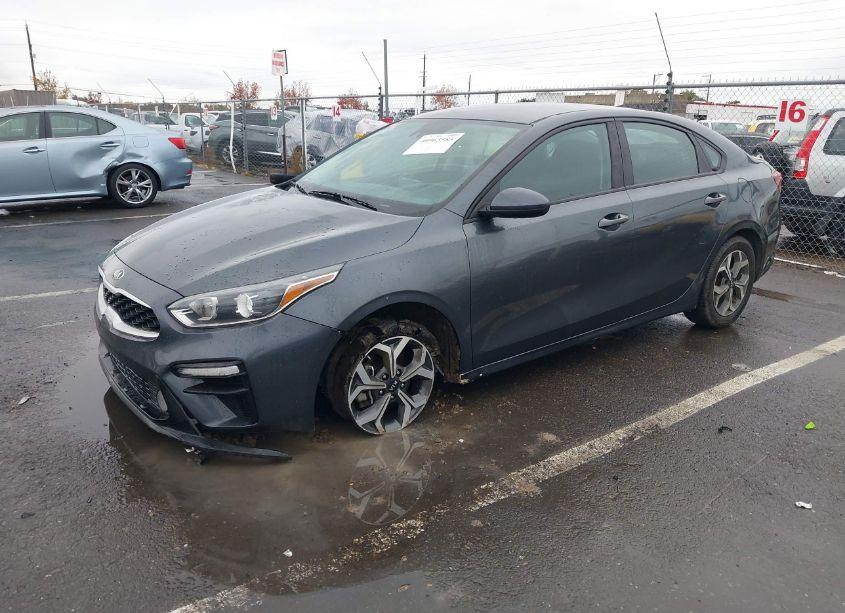 Photo 2 of 2021 Kia Forte LXS (VIN 3KPF24AD9ME311646)