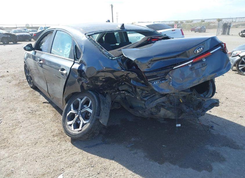 Photo 3 of 2021 Kia Forte LXS (VIN 3KPF24AD9ME314613)