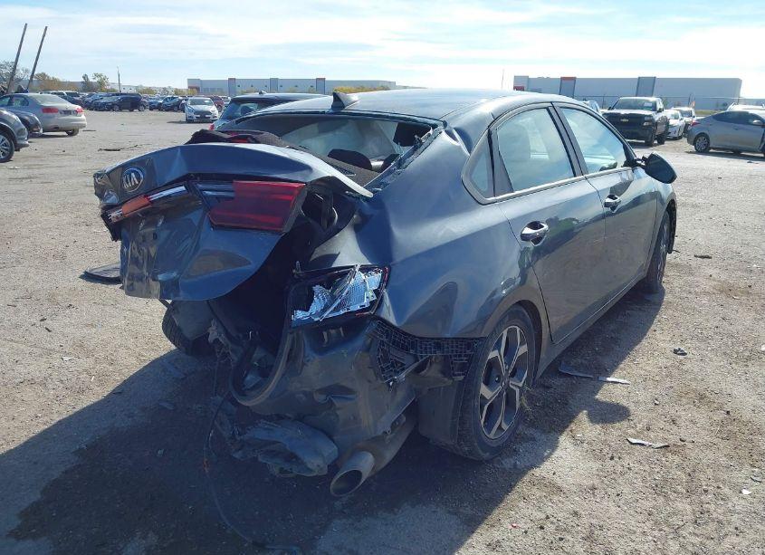 Photo 4 of 2021 Kia Forte LXS (VIN 3KPF24AD9ME314613)