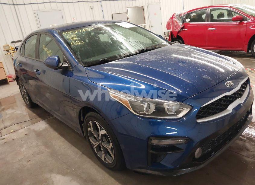 2021 Kia Forte LXS (VIN 3KPF24AD9ME317396) main photo