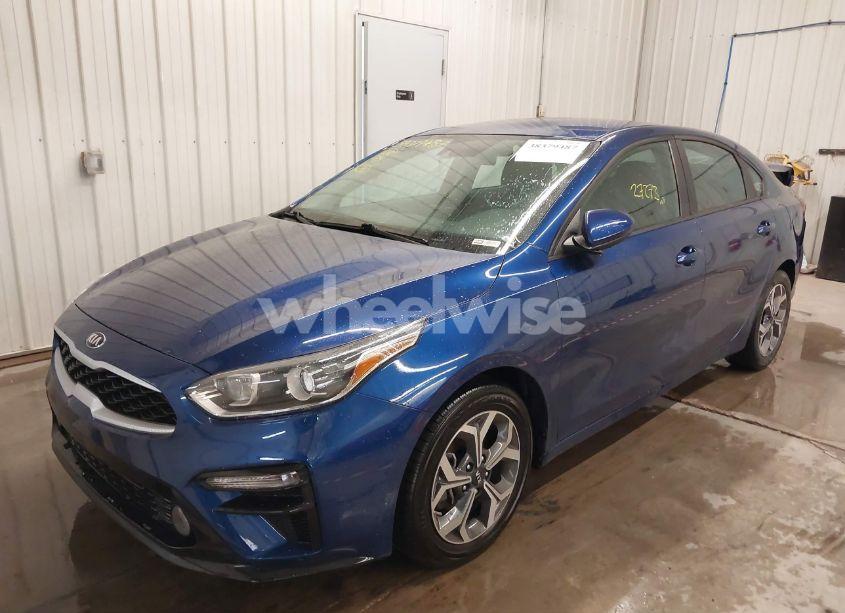 Photo 2 of 2021 Kia Forte LXS (VIN 3KPF24AD9ME317396)
