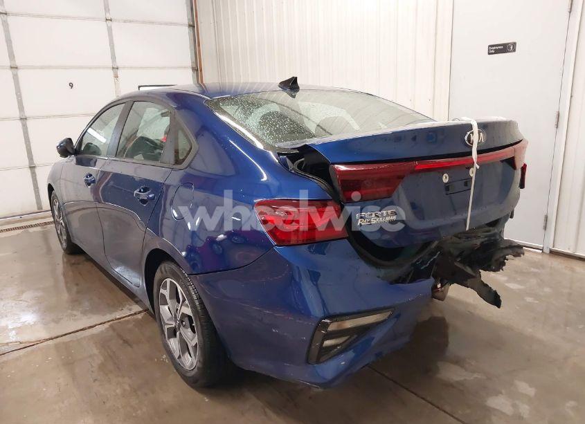 Photo 3 of 2021 Kia Forte LXS (VIN 3KPF24AD9ME317396)