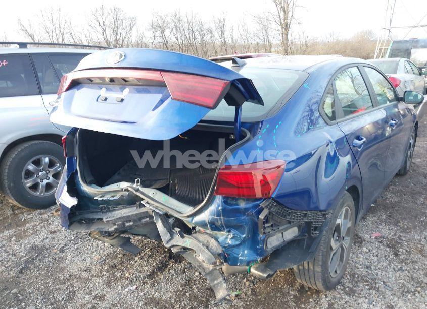 Photo 6 of 2021 Kia Forte LXS (VIN 3KPF24AD9ME317396)