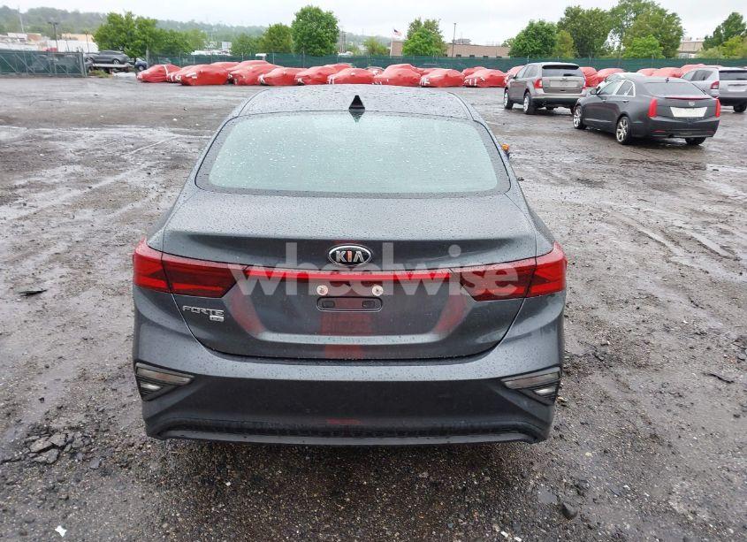 Photo 16 of 2021 Kia Forte FE (VIN 3KPF24AD9ME325126)