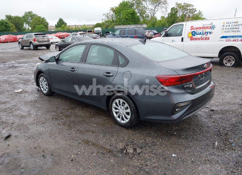 Photo 3 of 2021 Kia Forte FE (VIN 3KPF24AD9ME325126)