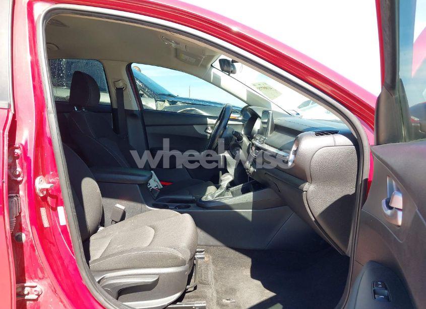 Photo 5 of 2021 Kia Forte LXS (VIN 3KPF24AD9ME330665)