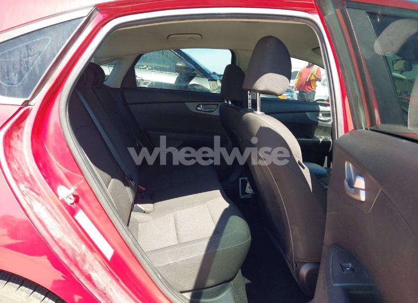 Photo 8 of 2021 Kia Forte LXS (VIN 3KPF24AD9ME330665)