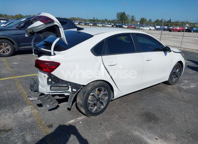 Photo 4 of 2021 Kia Forte LXS (VIN 3KPF24AD9ME355243)