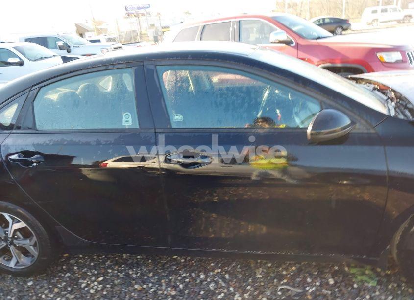 Photo 13 of 2021 Kia Forte LXS (VIN 3KPF24AD9ME358773)