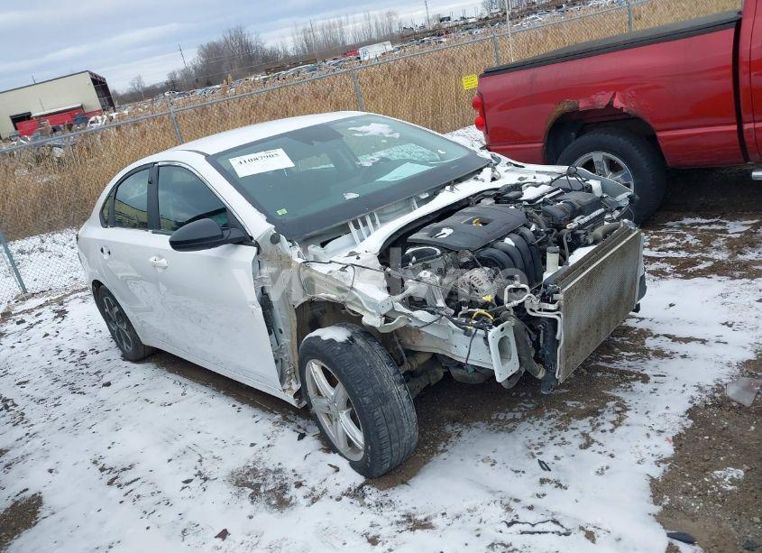 2021 Kia Forte LXS (VIN 3KPF24AD9ME370020) main photo