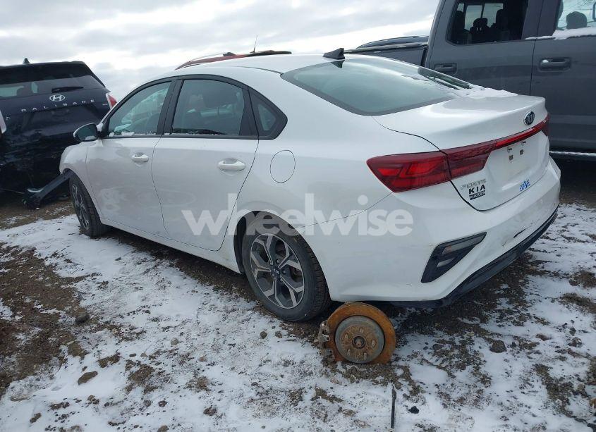 Photo 3 of 2021 Kia Forte LXS (VIN 3KPF24AD9ME370020)