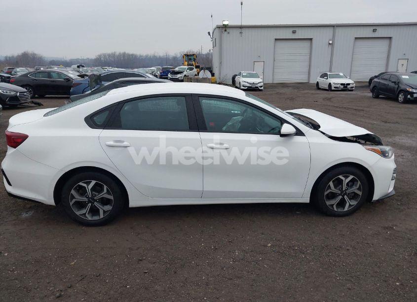 Photo 13 of 2021 Kia Forte LXS (VIN 3KPF24AD9ME375069)