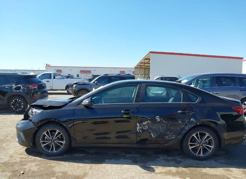 Photo 14 of 2022 Kia Forte LXS (VIN 3KPF24AD9NE425325)