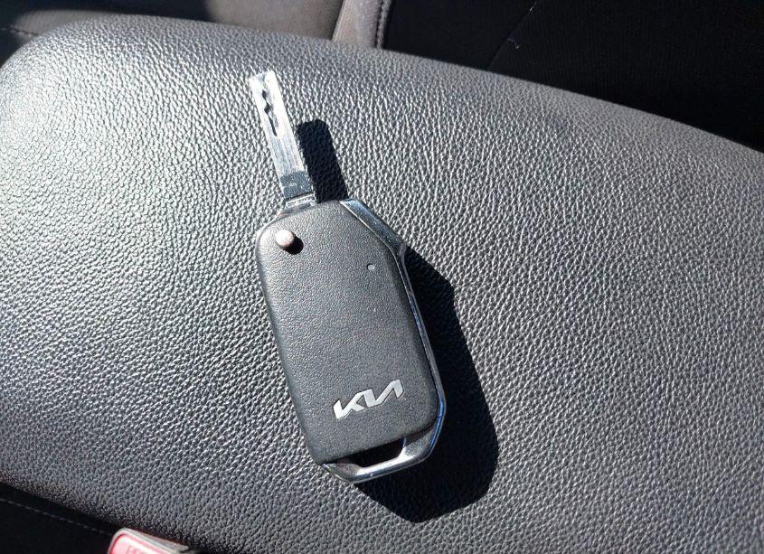 Photo 11 of 2022 Kia Forte LXS (VIN 3KPF24AD9NE430654)