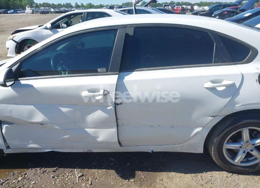 Photo 14 of 2022 Kia Forte FE (VIN 3KPF24AD9NE447972)