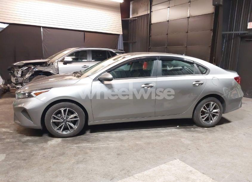 Photo 14 of 2022 Kia Forte LXS (VIN 3KPF24AD9NE457692)
