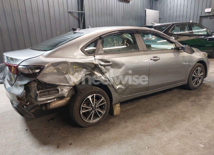 Photo 6 of 2022 Kia Forte LXS (VIN 3KPF24AD9NE457692)