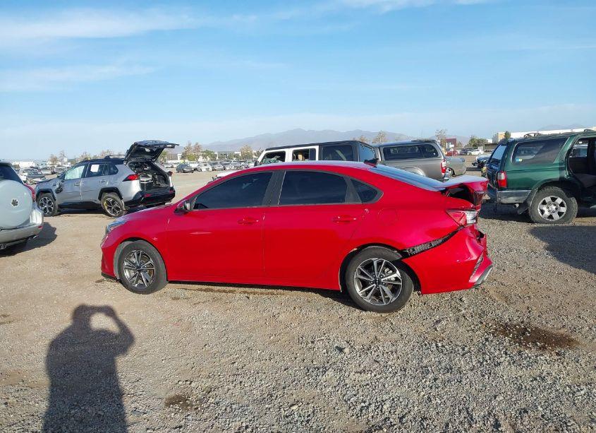 Photo 14 of 2022 Kia Forte LXS (VIN 3KPF24AD9NE475903)