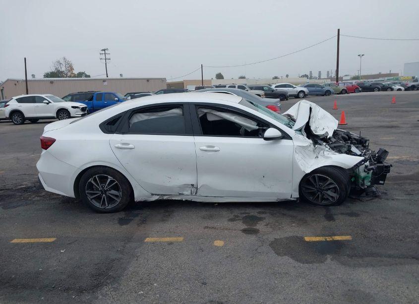 Photo 13 of 2022 Kia Forte LXS (VIN 3KPF24AD9NE485976)