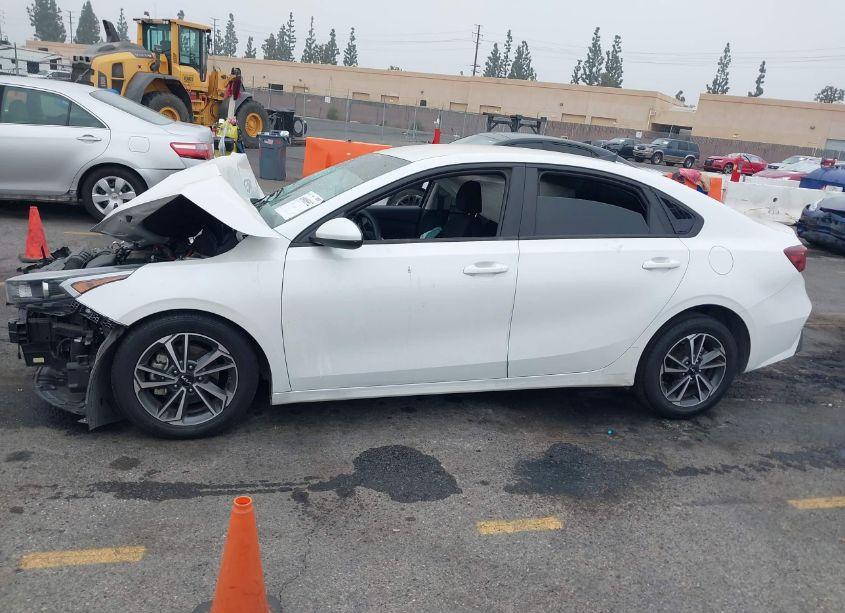 Photo 14 of 2022 Kia Forte LXS (VIN 3KPF24AD9NE485976)